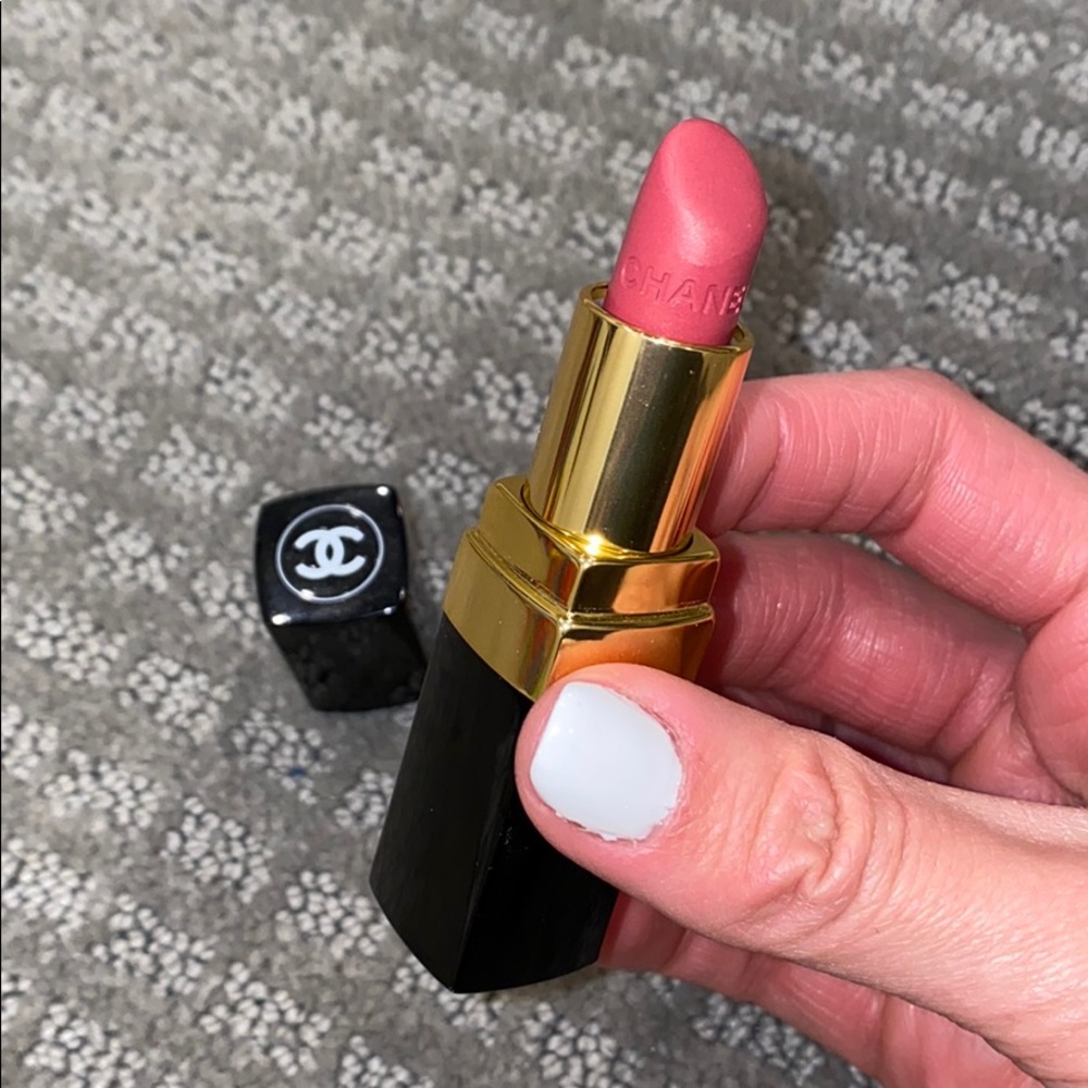 CHANEL Rouge Coco 34 lipstick